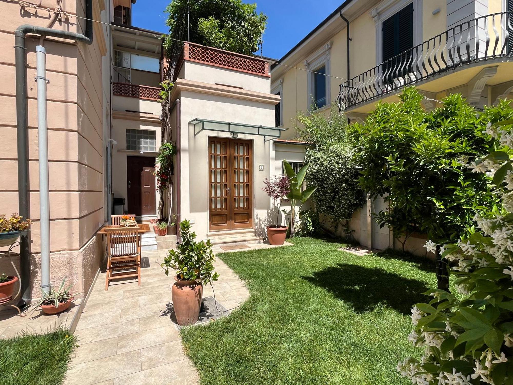 Monolocale Pura Vida Apartment Viareggio Exterior photo